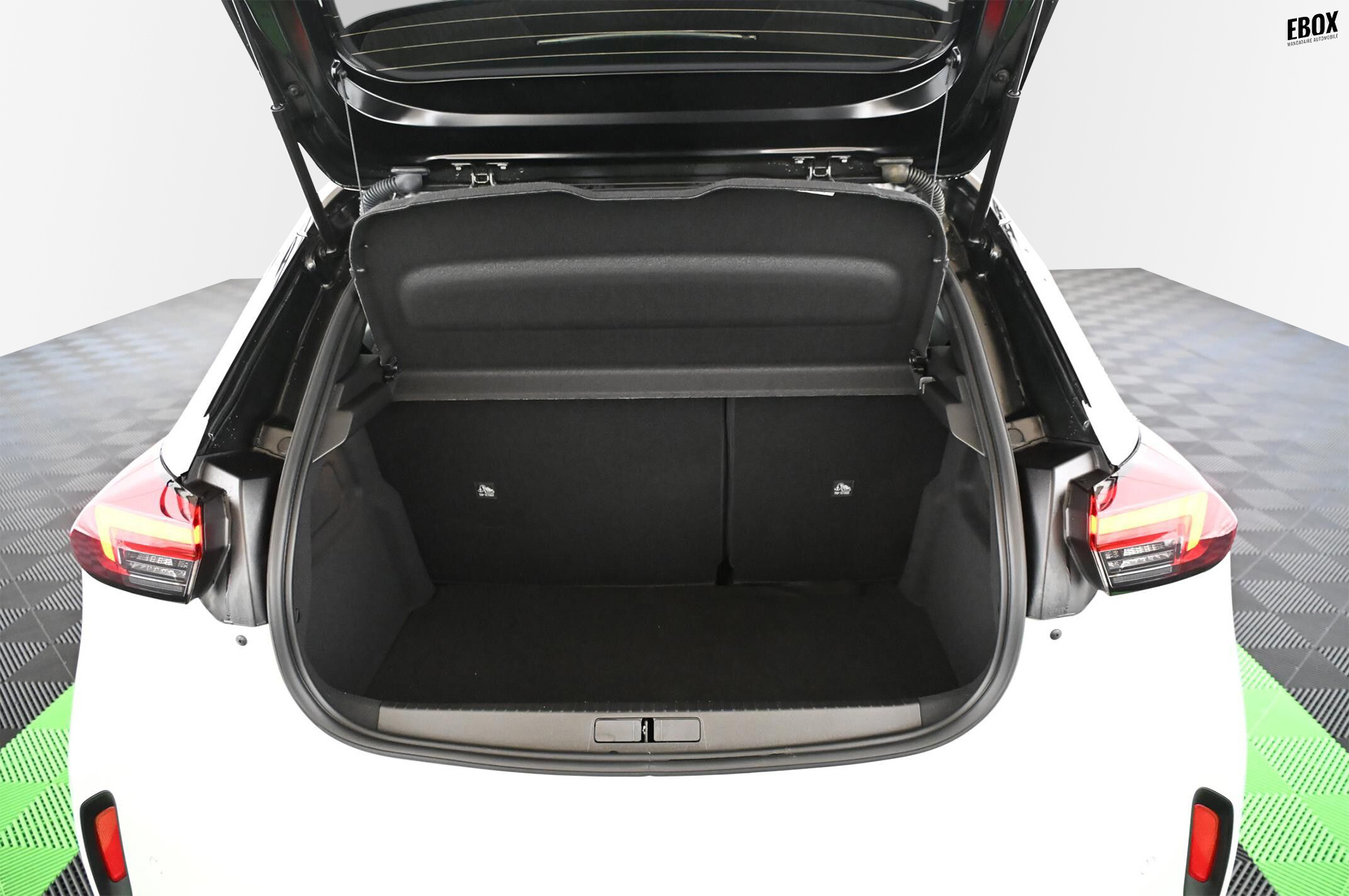 19161_p35 - OPEL - CORSA - 2023 - photo 39