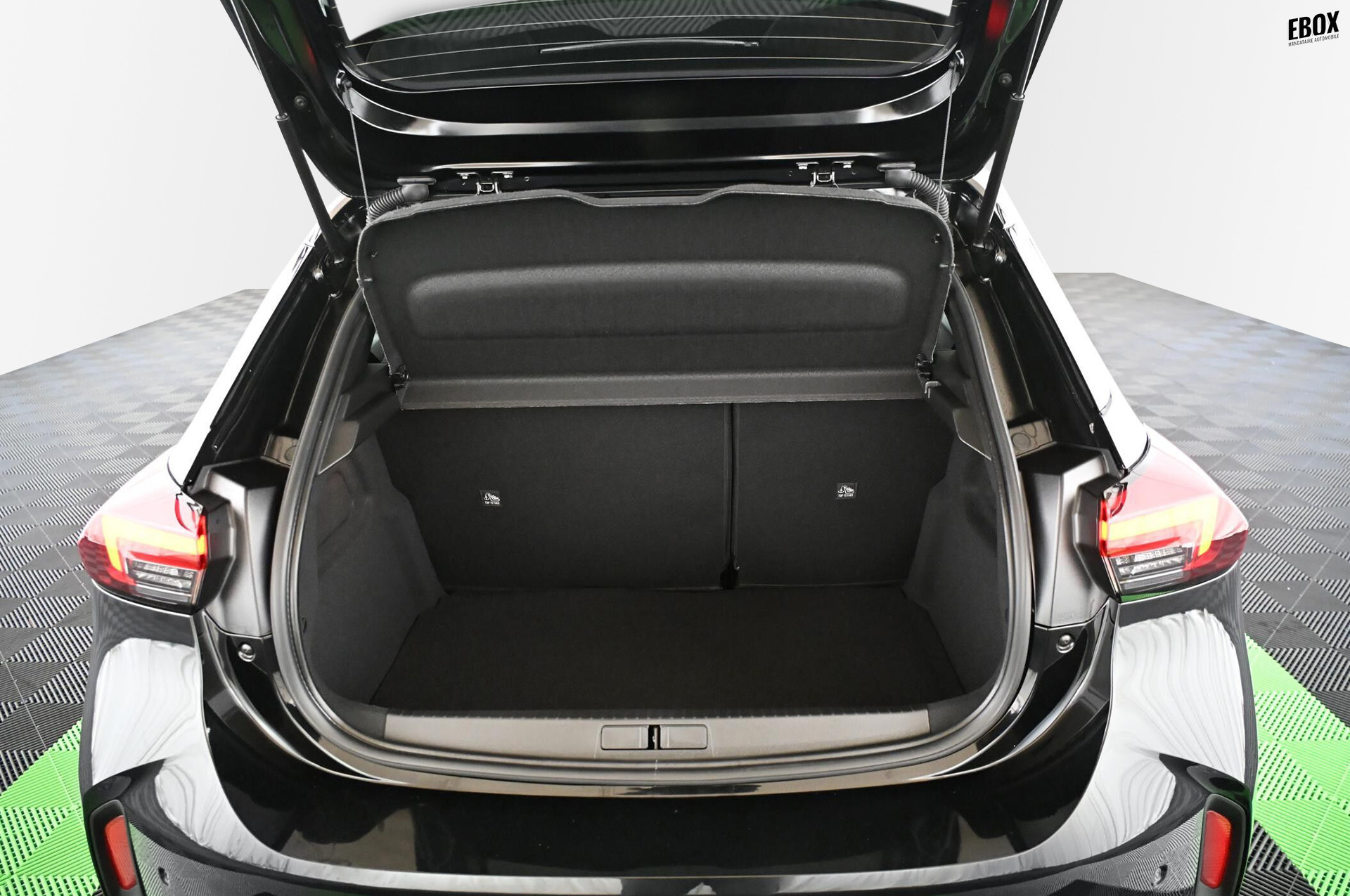 19212_p35 - OPEL - CORSA - 2023 - photo 37