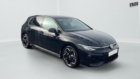 381016_p2 - VOLKSWAGEN - GOLF - 2026