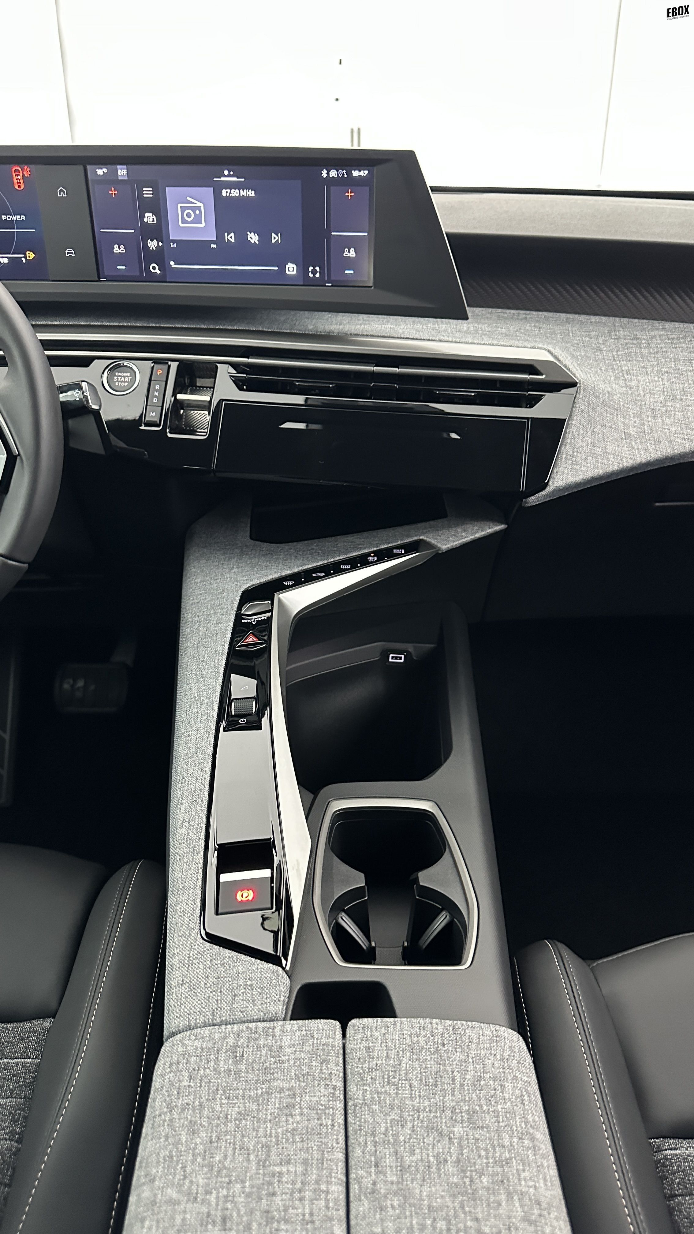 GLI00012575_p53 - PEUGEOT - 3008 - 2025 - photo 16