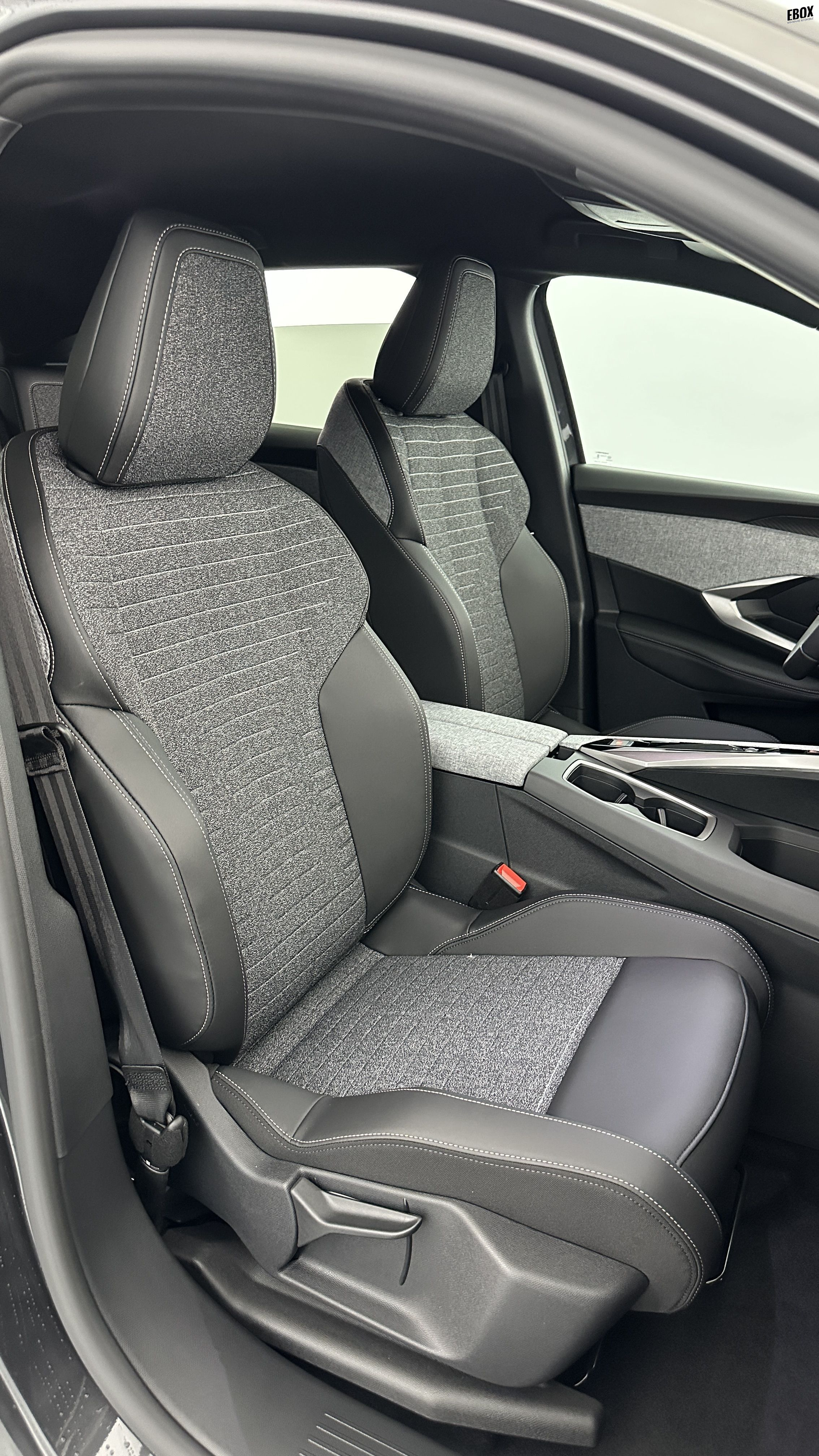 GLI00012571_p53 - PEUGEOT - 3008 - 2025 - photo 18