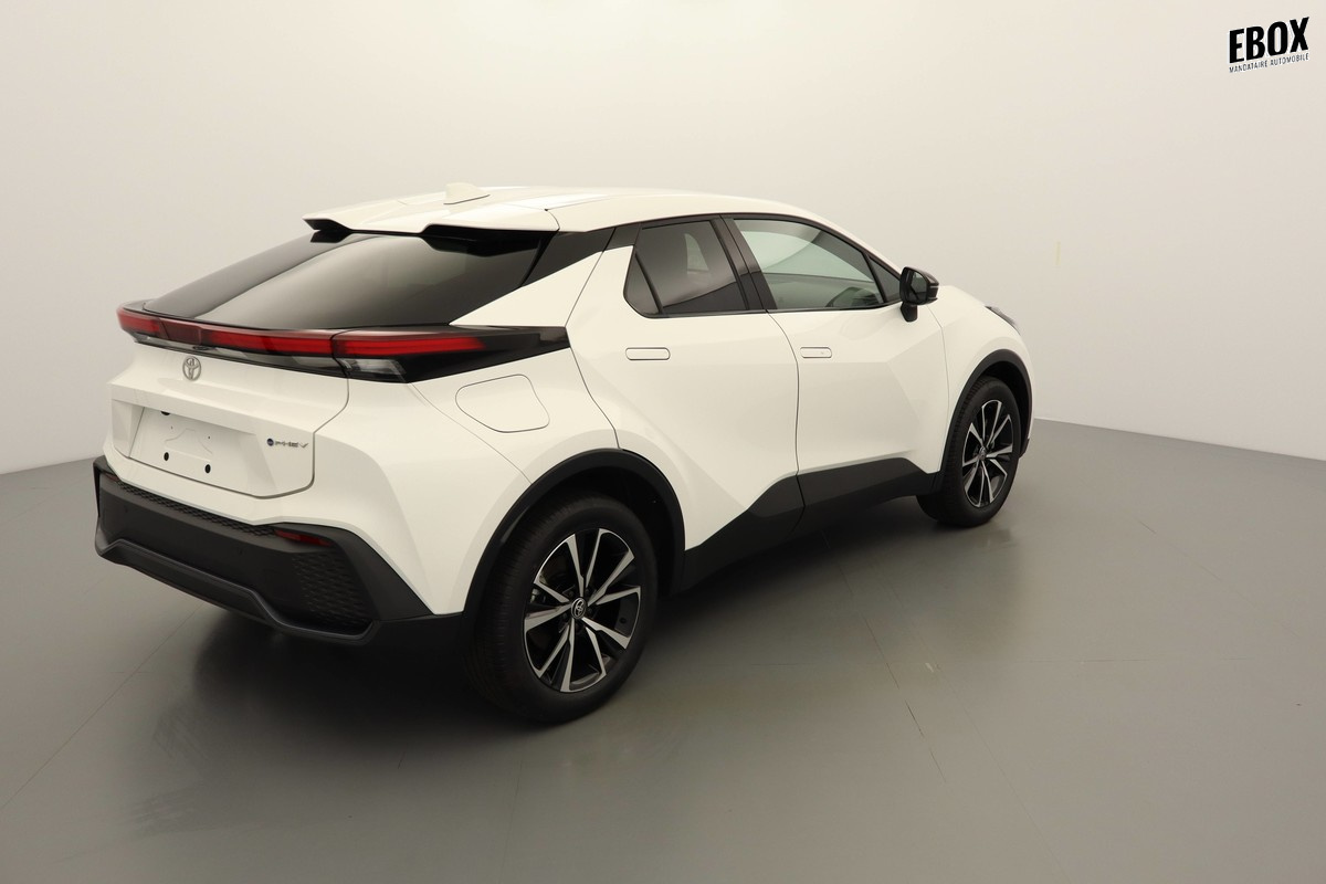 N201801_p3 - TOYOTA - C HR - 2025 - photo 2