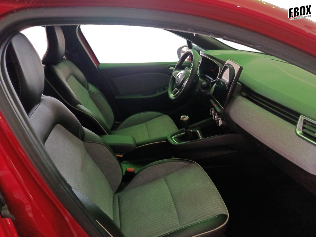 73565_p51 - RENAULT - CLIO - 2024 - photo 17