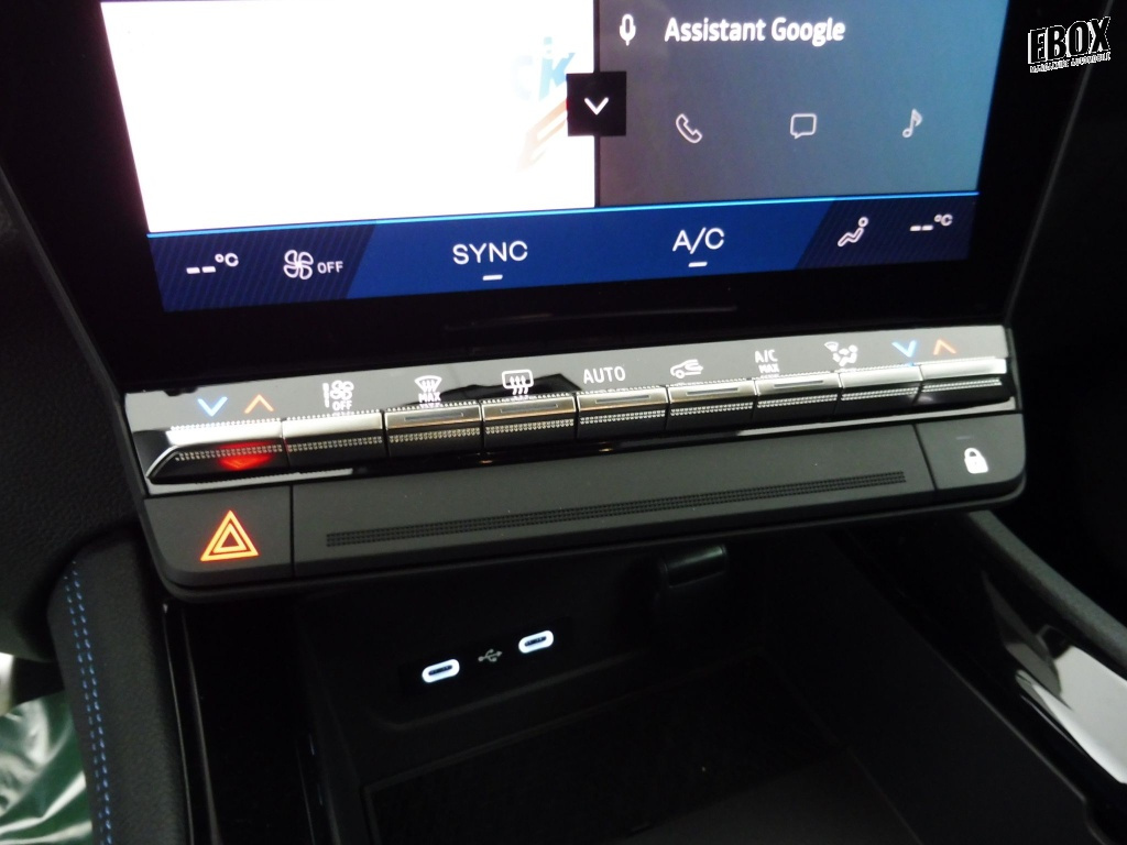 70892_p51 - RENAULT - ESPACE - 2025 - photo 7