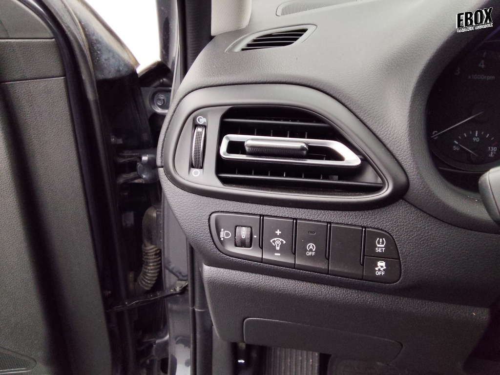 73098_p51 - HYUNDAI - I 30 - 2022 - photo 8