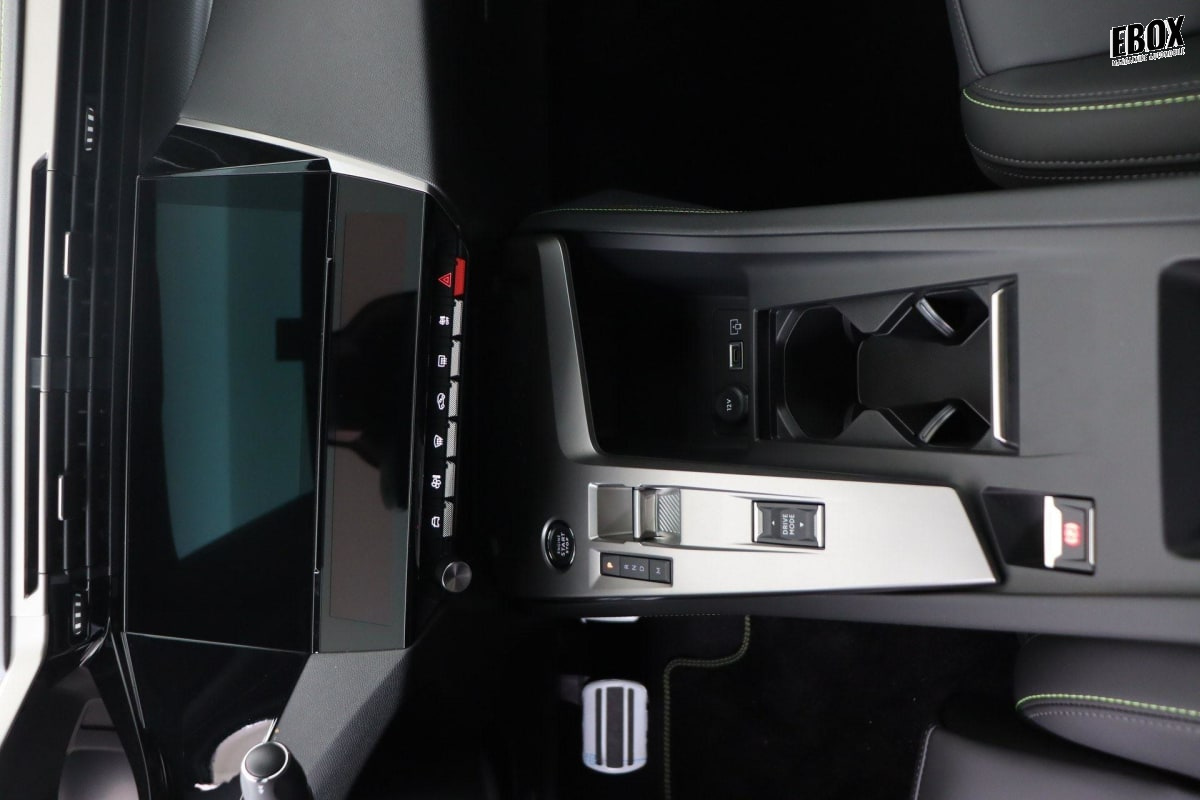 380888_p2 - PEUGEOT - 408 - 2026 - photo 10