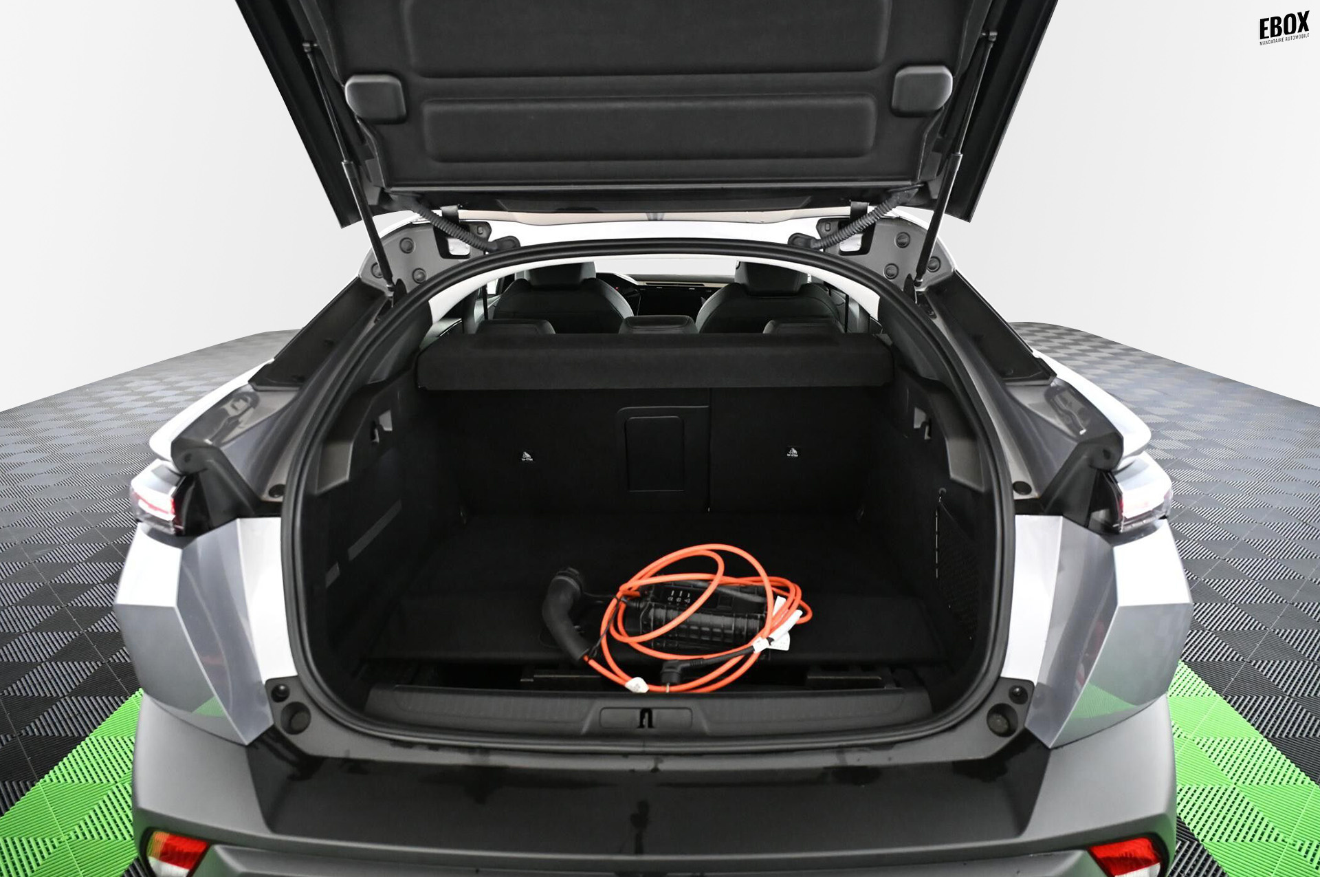 17822_p35 - PEUGEOT - 408 - 2024 - photo 35