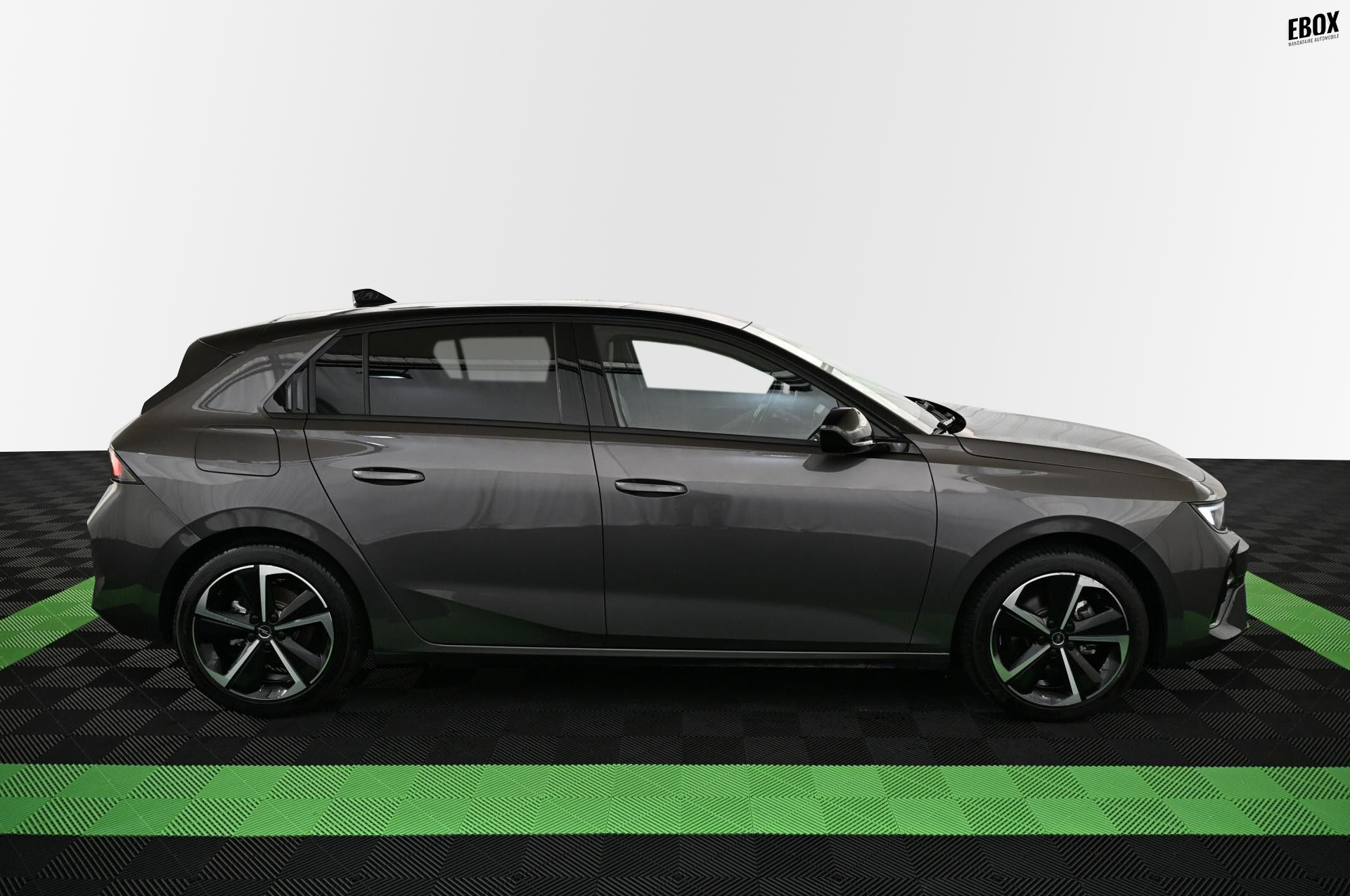 18334_p35 - OPEL - ASTRA - 2024 - photo 7