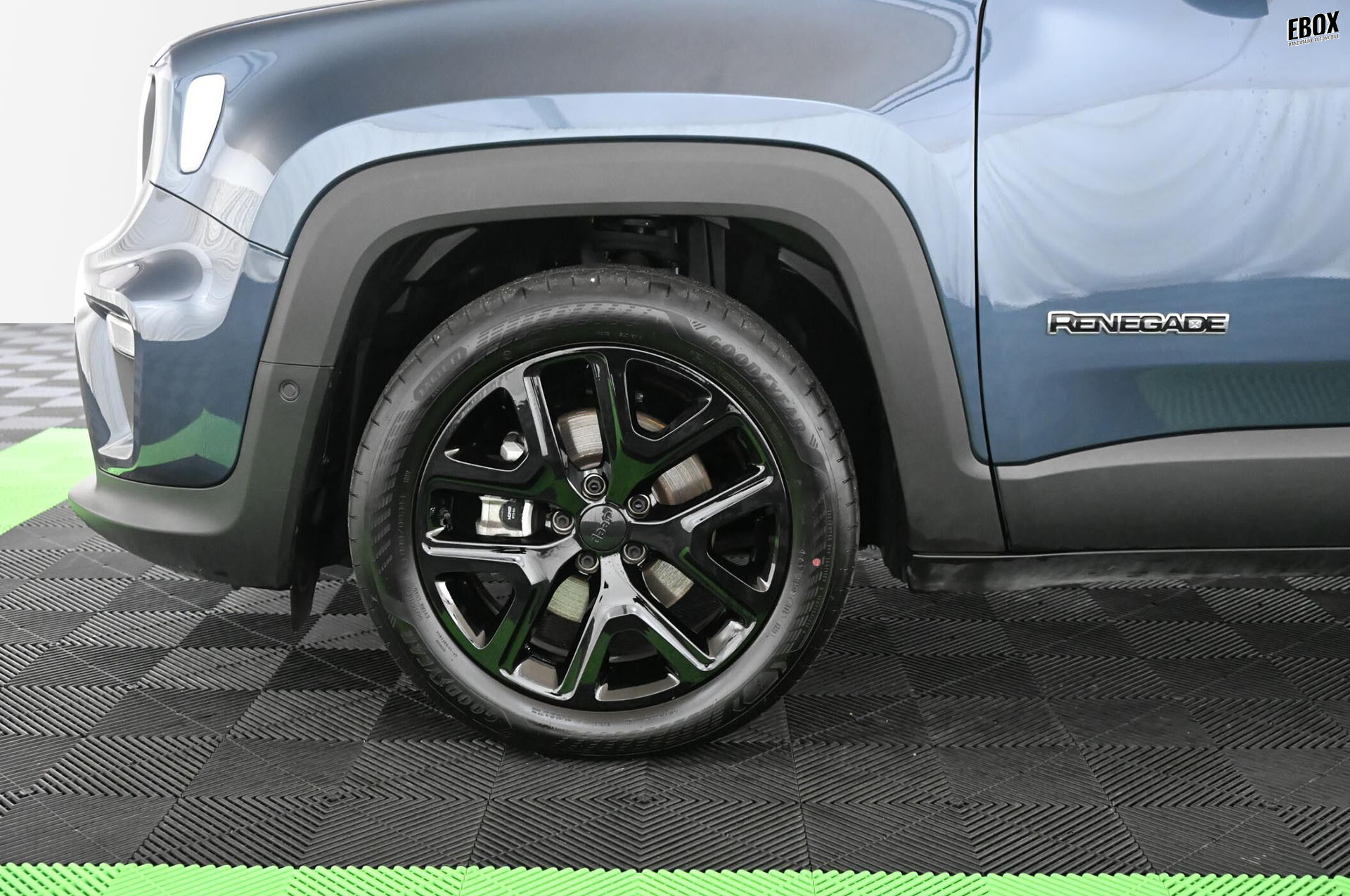 19303_p35 - JEEP - RENEGADE - 2025 - photo 9