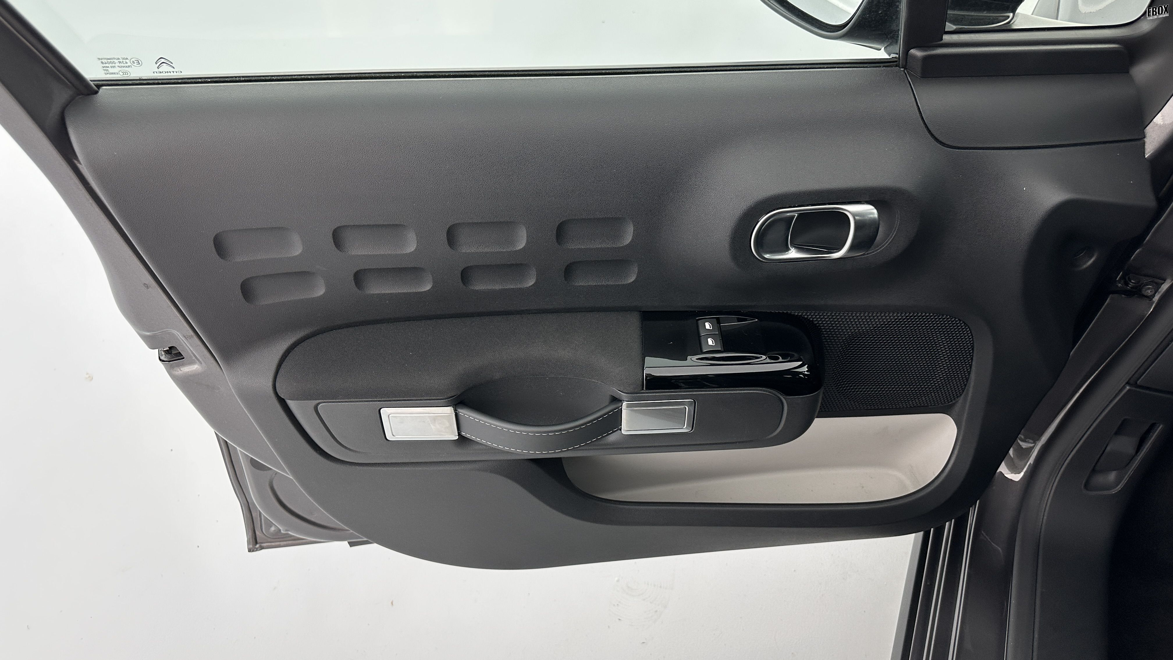 GLI00002803_p53 - CITROEN - C3 - 2024 - photo 12