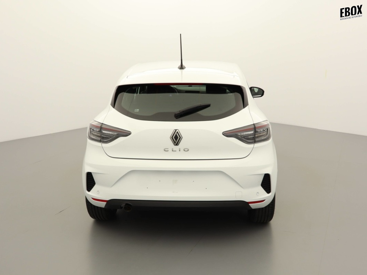 O202002_p3 - RENAULT - CLIO 5 - 2024 - photo 5