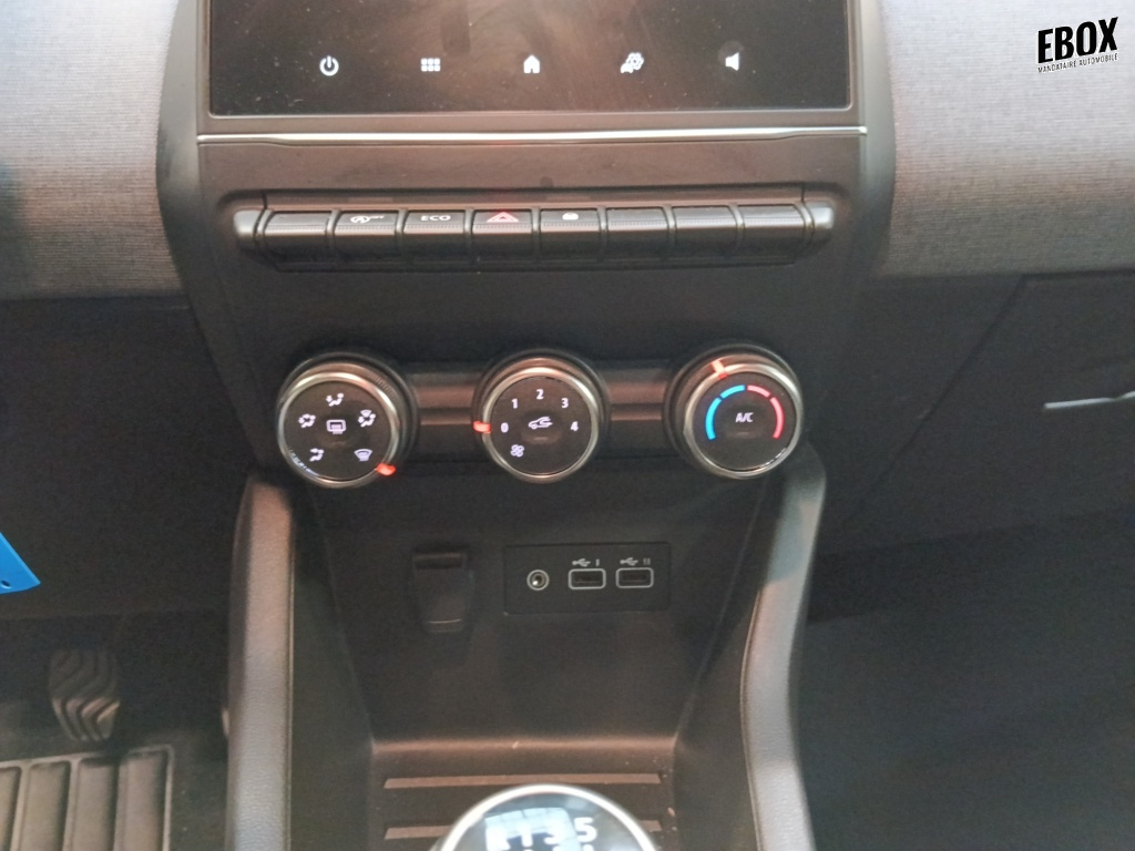 71348_p51 - RENAULT - CLIO - 2025 - photo 20