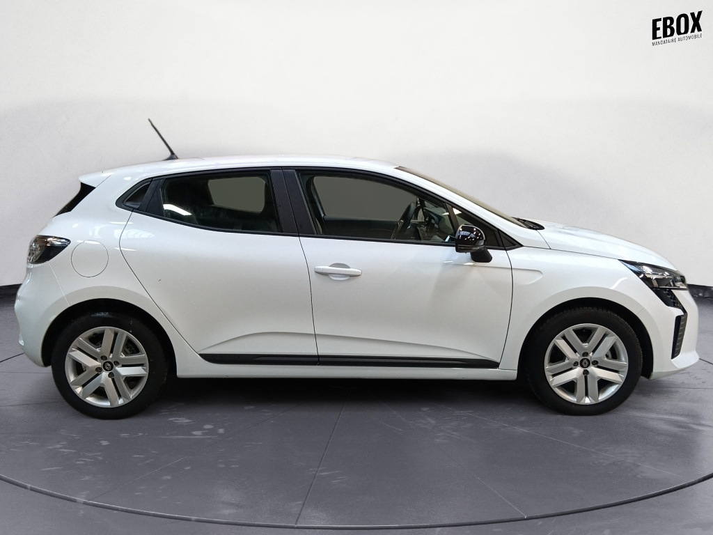 71348_p51 - RENAULT - CLIO - 2025 - photo 6