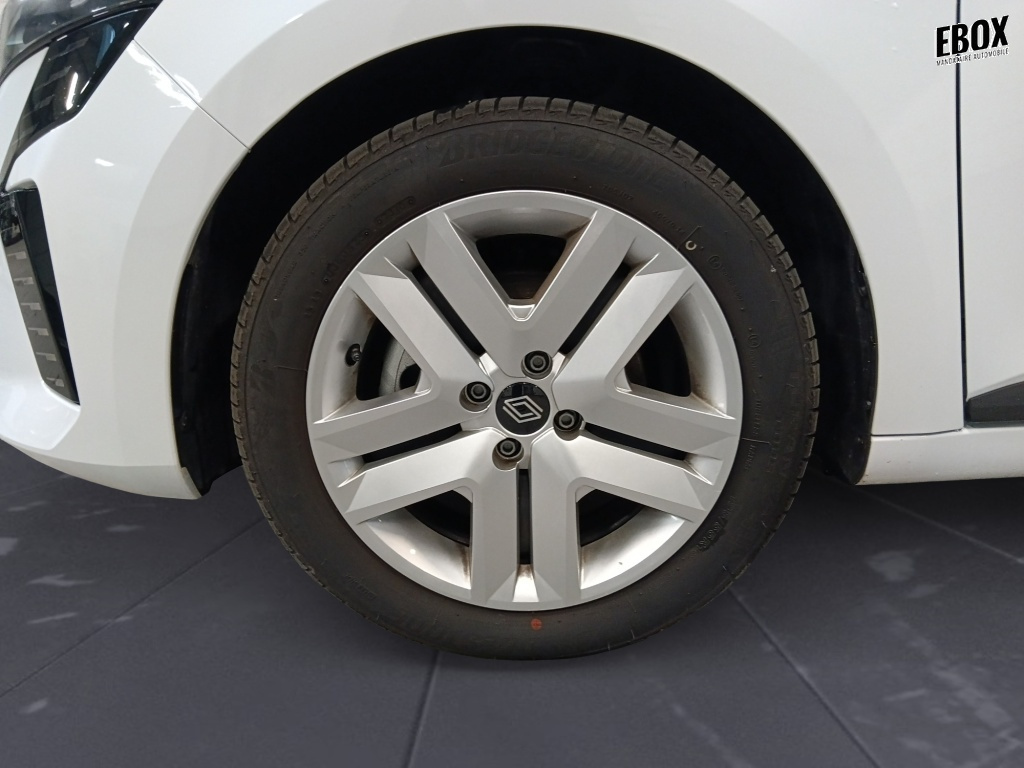 71348_p51 - RENAULT - CLIO - 2025 - photo 9