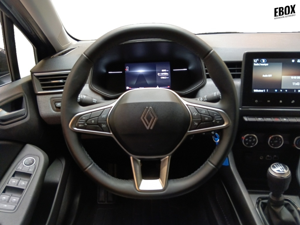 72453_p51 - RENAULT - CLIO - 2025 - photo 13