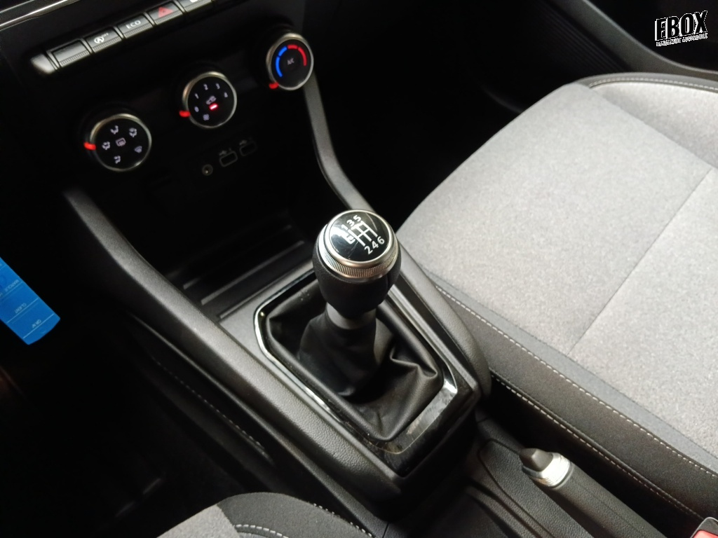 72453_p51 - RENAULT - CLIO - 2025 - photo 15