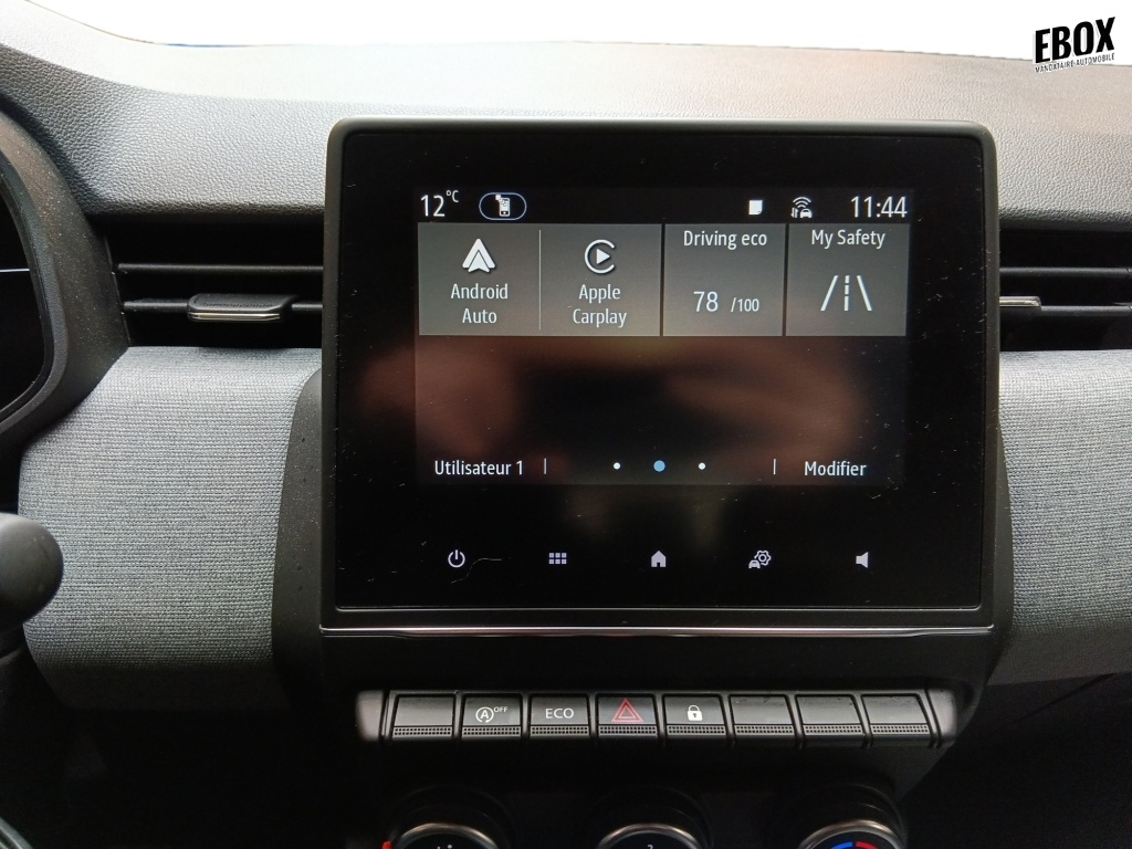 72453_p51 - RENAULT - CLIO - 2025 - photo 16