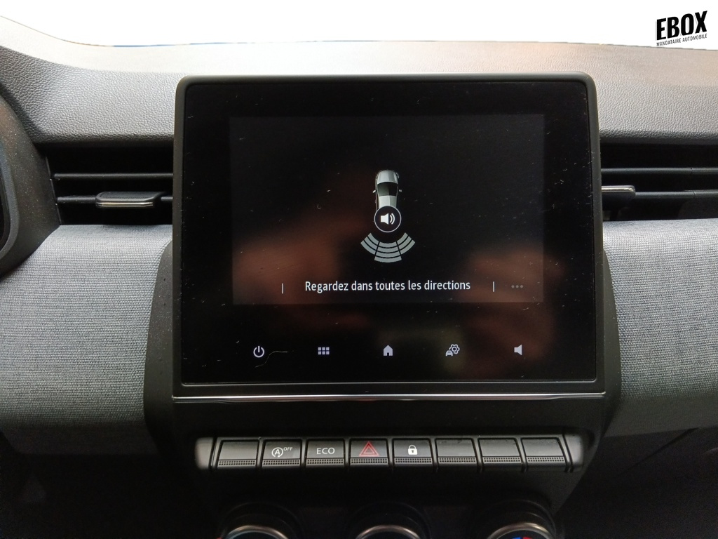 72453_p51 - RENAULT - CLIO - 2025 - photo 18