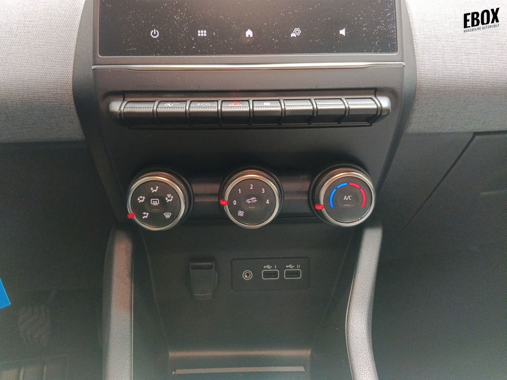 72564_p51 - RENAULT - CLIO - 2025 - photo 20