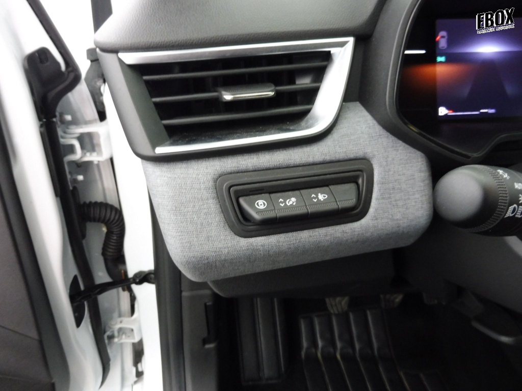 71343_p51 - RENAULT - CLIO - 2025 - photo 7