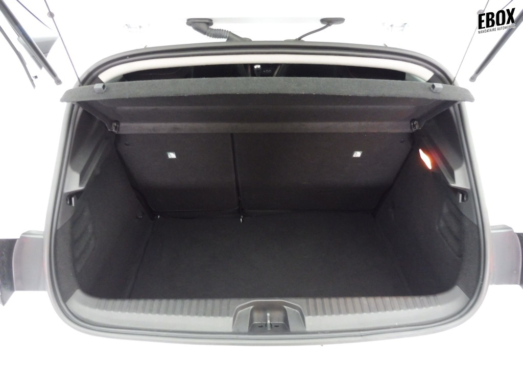 71349_p51 - RENAULT - CLIO - 2025 - photo 9