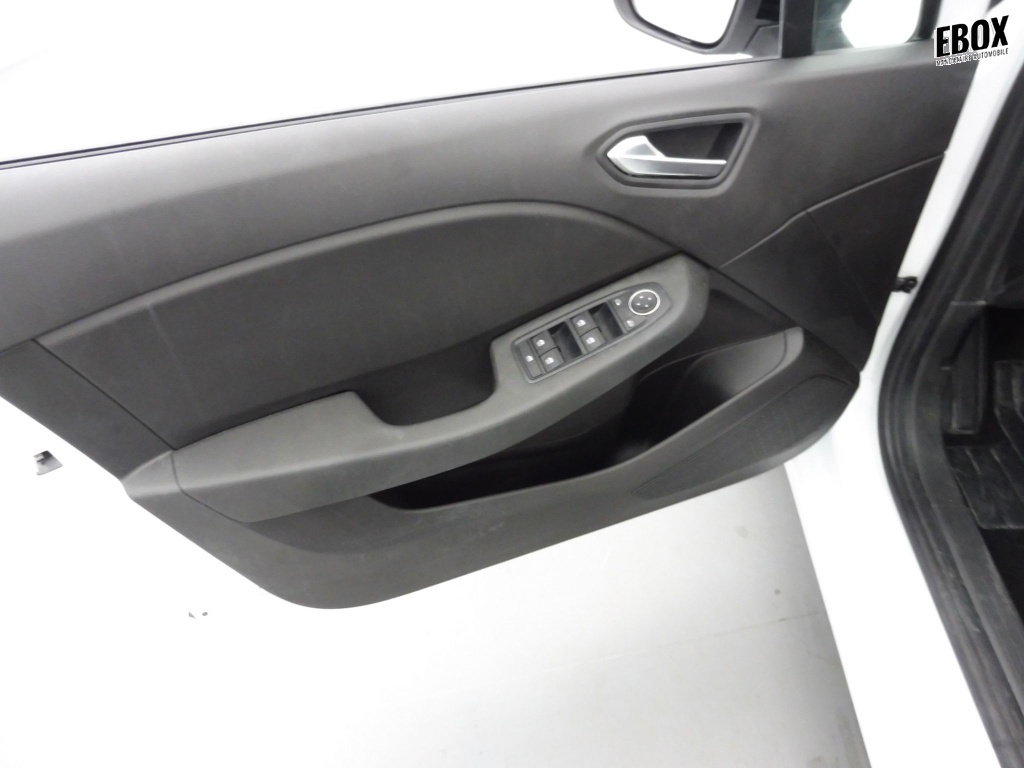 72488_p51 - RENAULT - CLIO - 2025 - photo 15