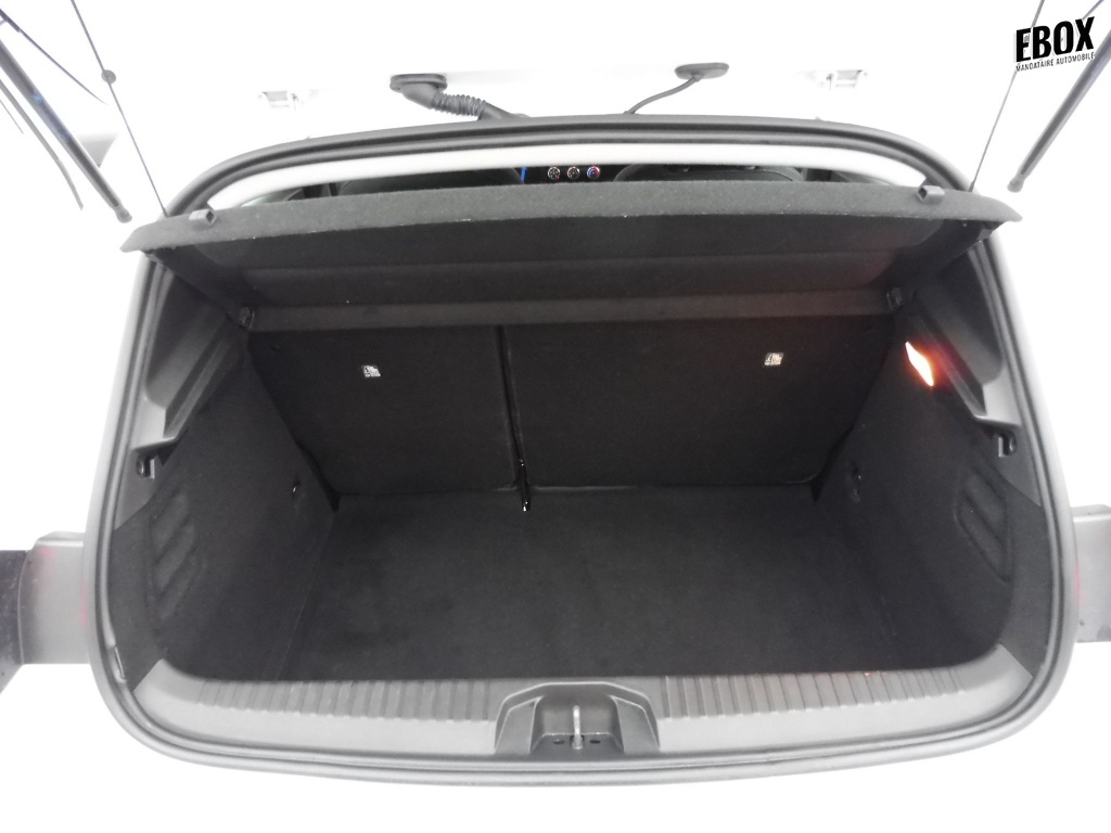 72488_p51 - RENAULT - CLIO - 2025 - photo 9