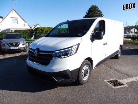 74160_p51 - RENAULT - TRAFIC - 2025