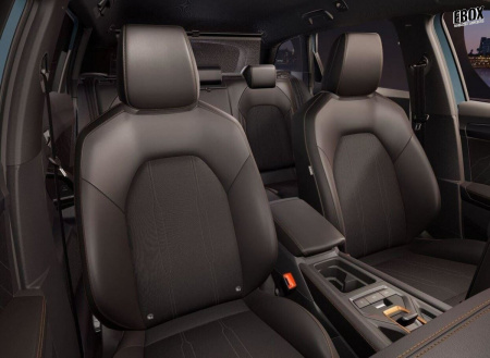 384272_p2 - CUPRA - LEON - 2026