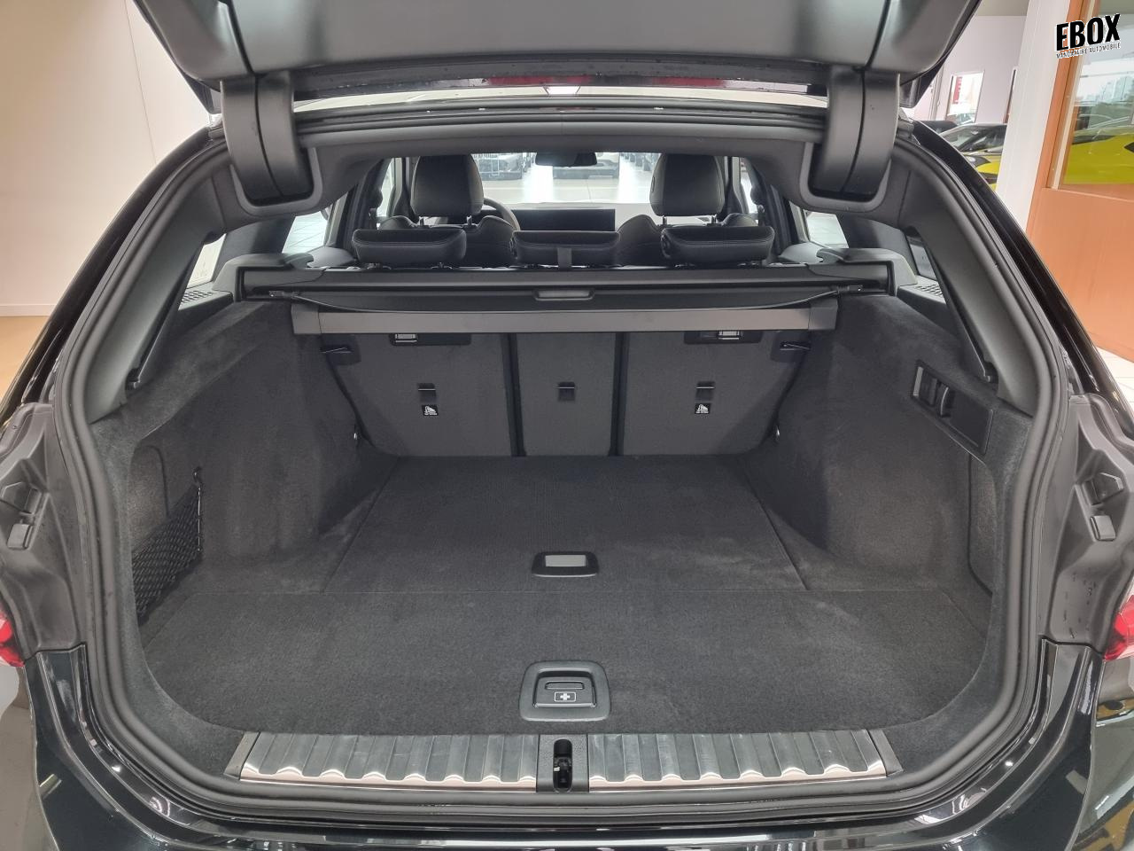 0679-0002785_p68 - BMW - SERIE 3 - 2024 - photo 12