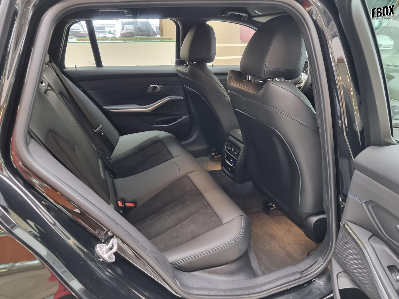 0679-0002785_p68 - BMW - SERIE 3 - 2024 - photo 23