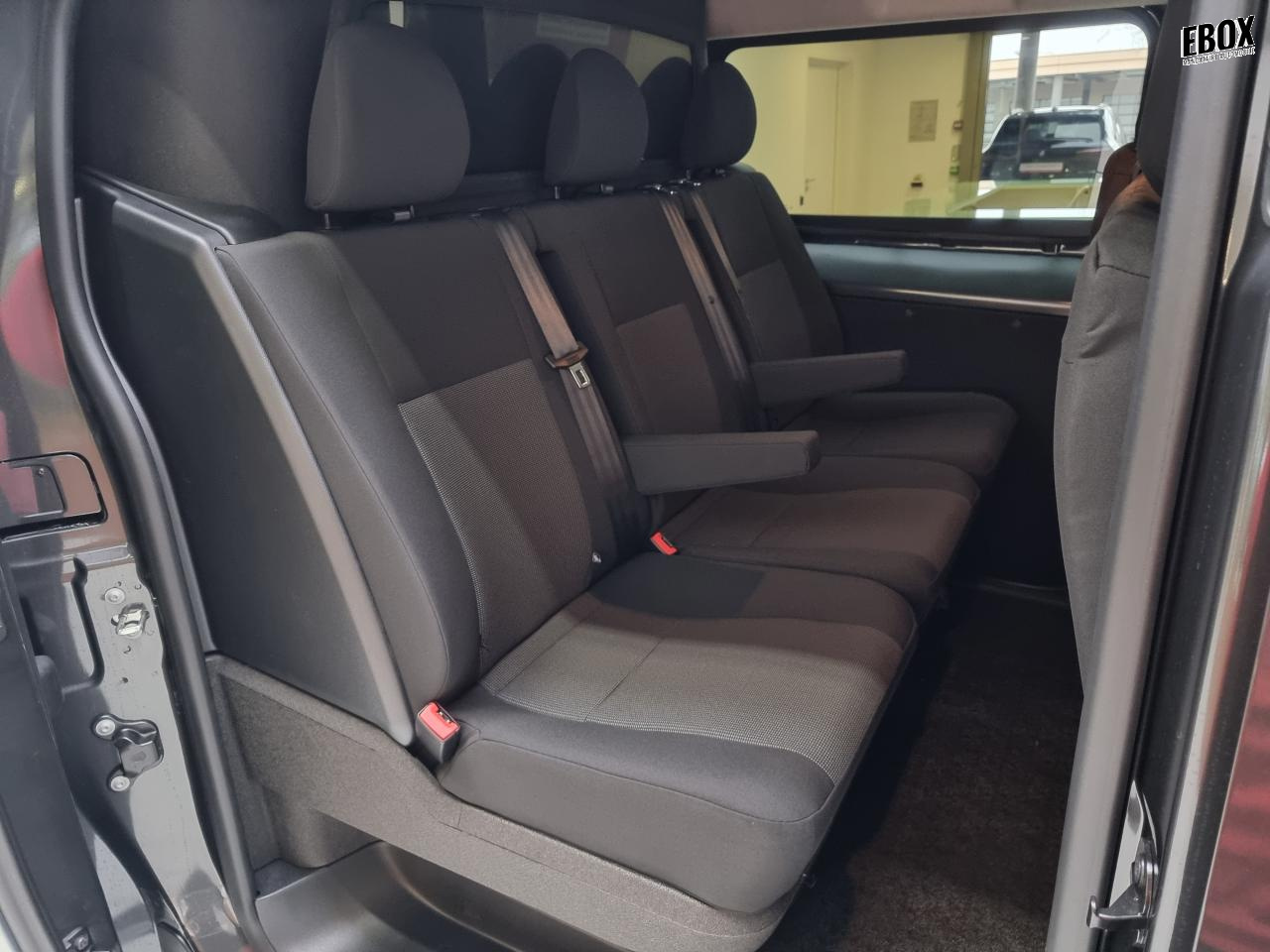 0679-0002890_p68 - CITROEN - JUMPY - 2025 - photo 12