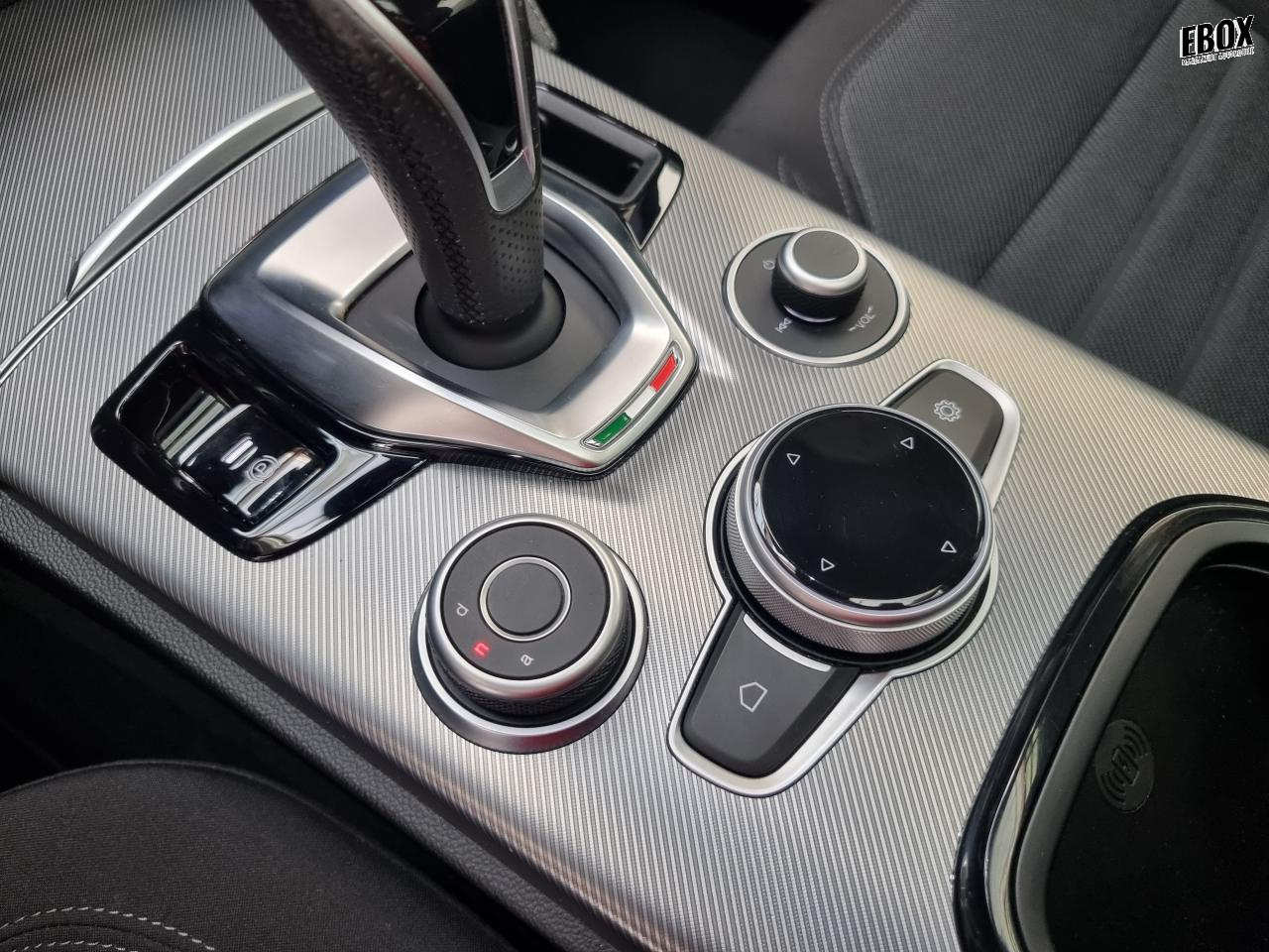 0679-0002985_p68 - ALFA ROMEO - STELVIO - 2024 - photo 21