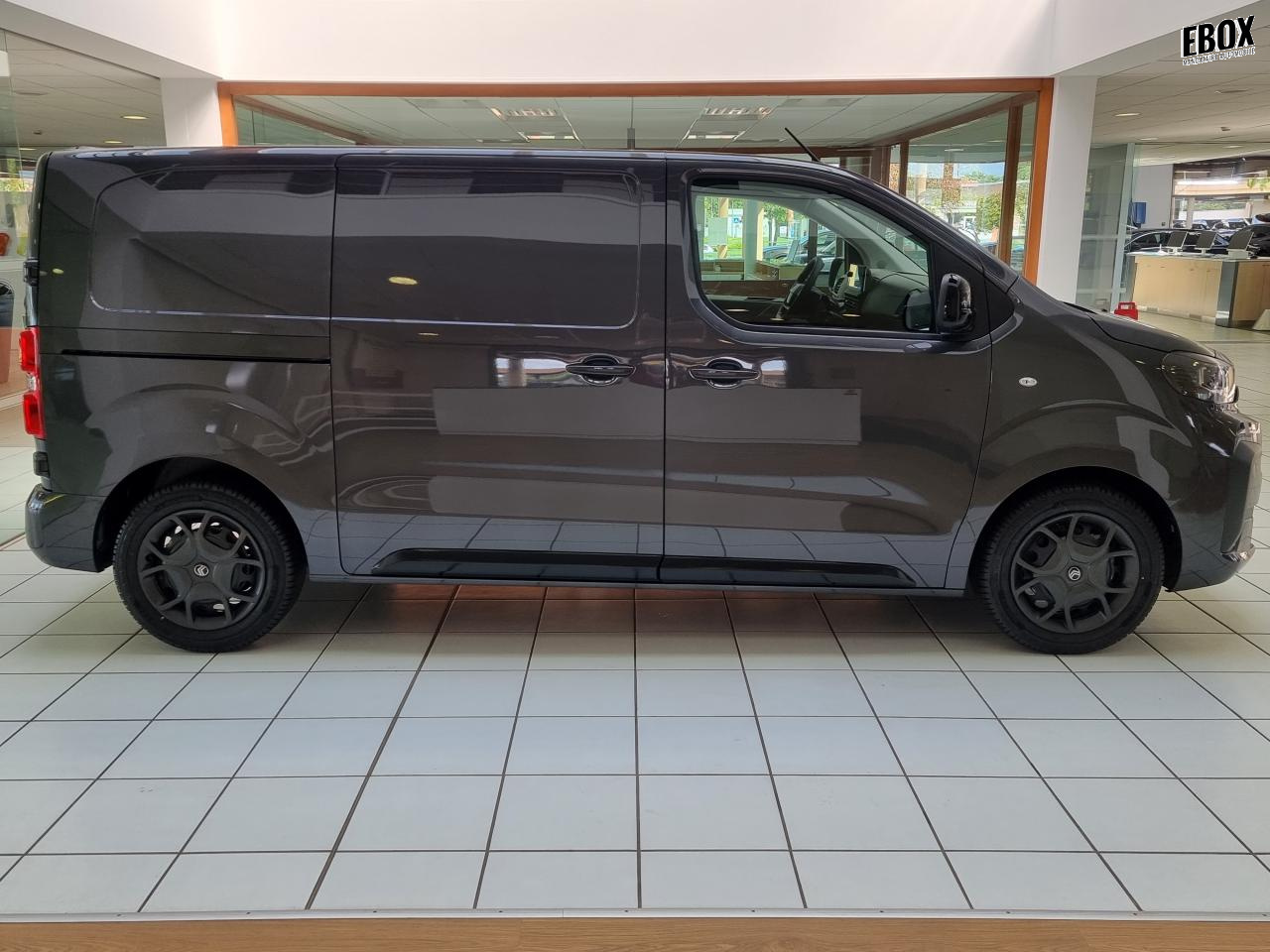 0679-0003001_p68 - CITROEN - JUMPY - 2025 - photo 24