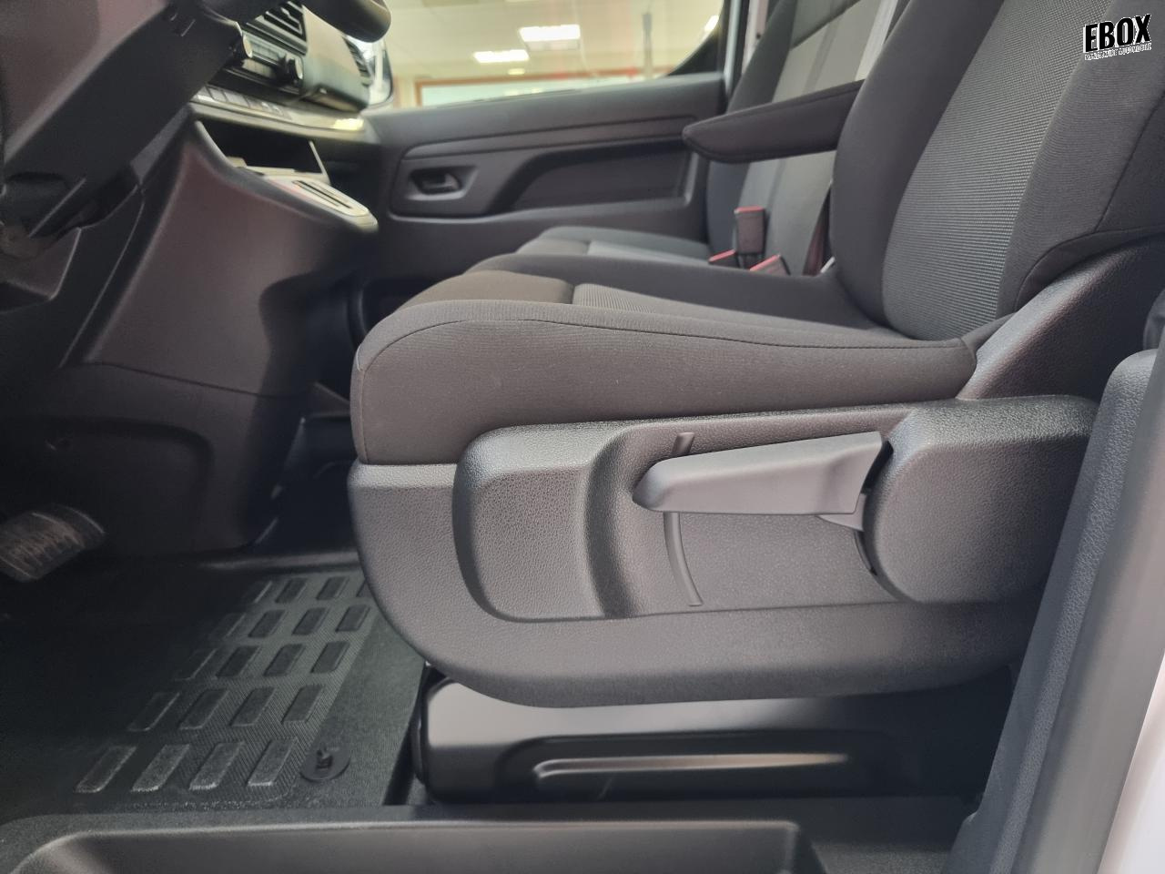 0679-0003011_p68 - CITROEN - JUMPY - 2025 - photo 16