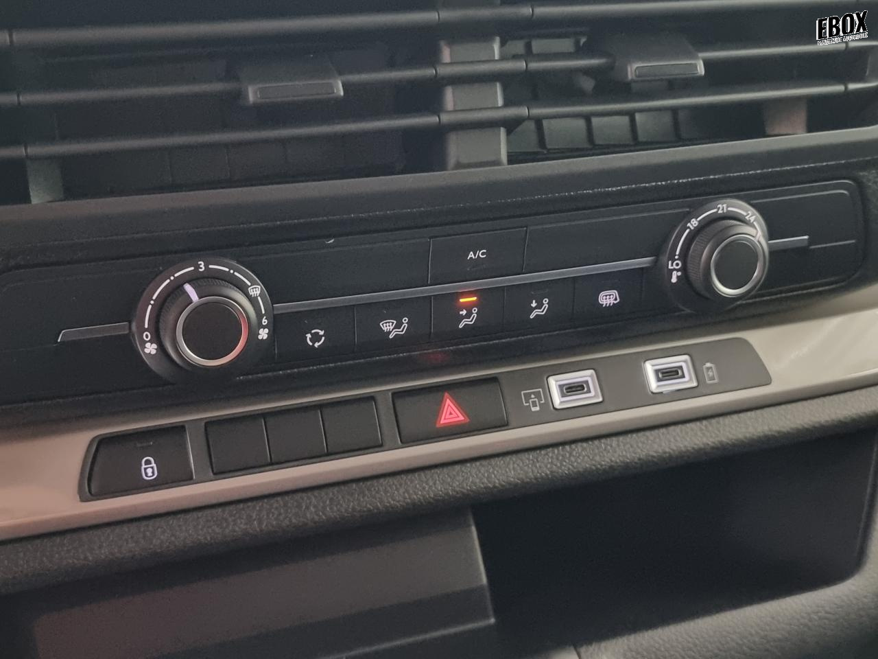 0679-0003011_p68 - CITROEN - JUMPY - 2025 - photo 19