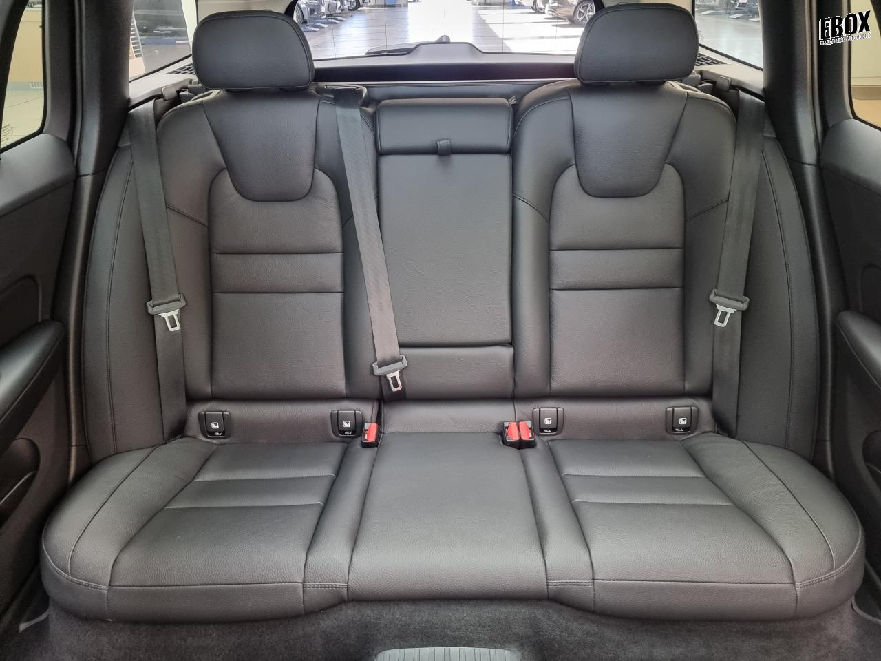 0679-0003031_p68 - VOLVO - V 60 - 2024 - photo 13