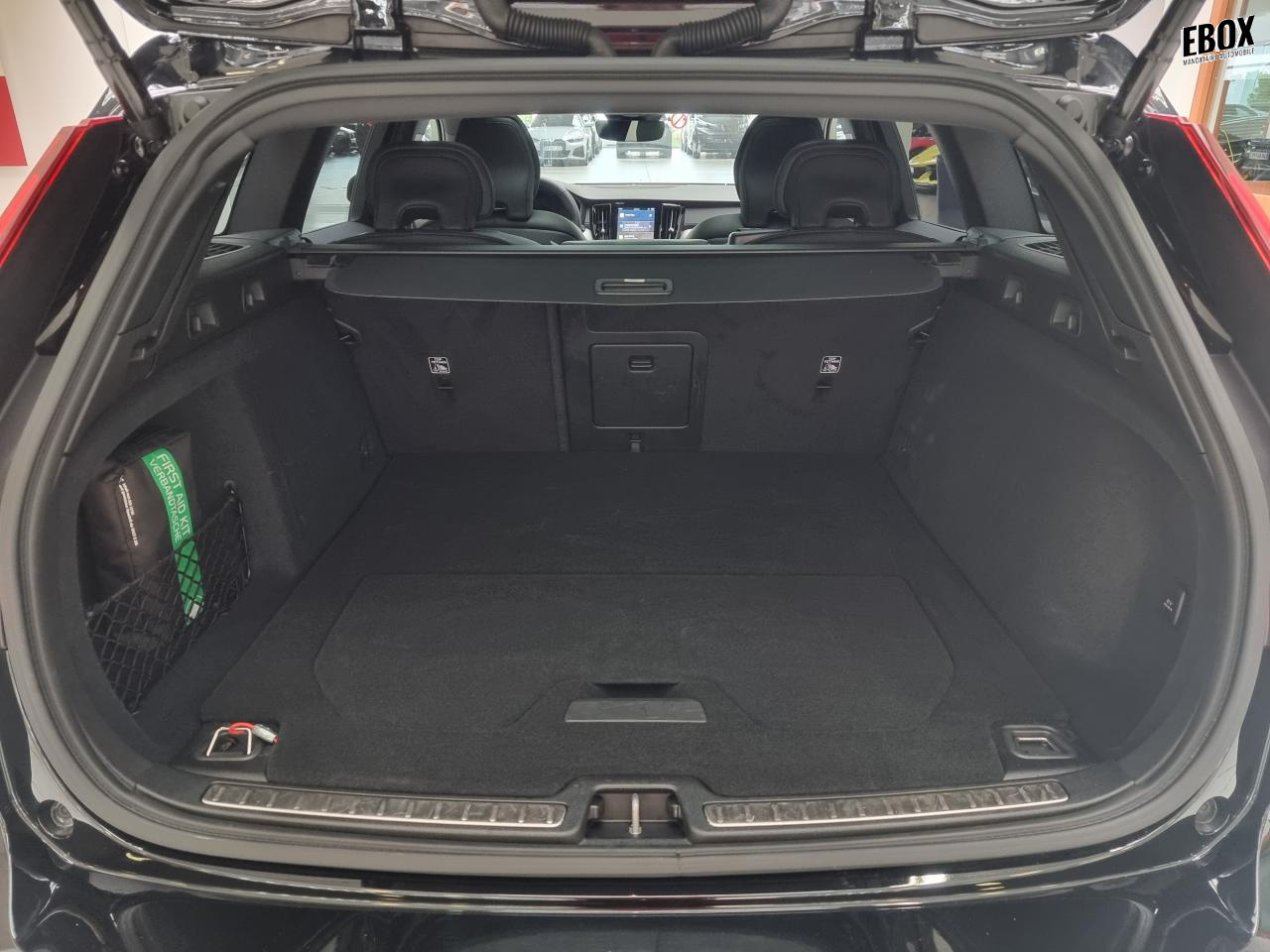 0679-0003130_p68 - VOLVO - V 60 - 2025 - photo 14