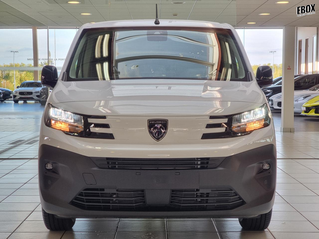 0679-0003177_p68 - PEUGEOT - PARTNER - 2025 - photo 3