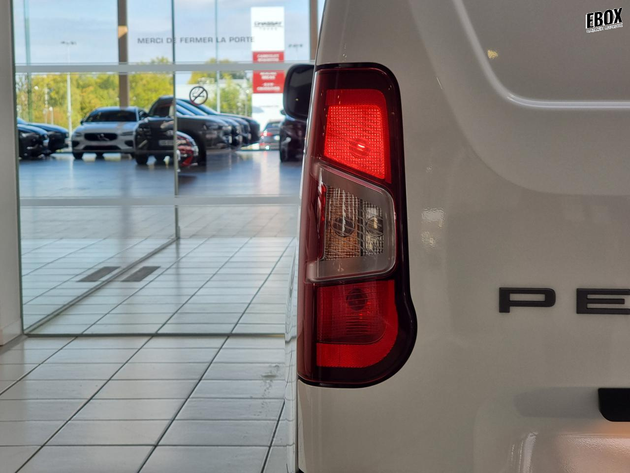 0679-0003177_p68 - PEUGEOT - PARTNER - 2025 - photo 9