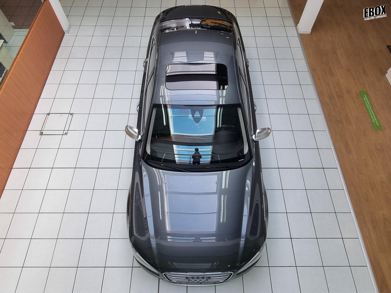 0679-0003179_p68 - AUDI - S8 - 2013 - photo 43