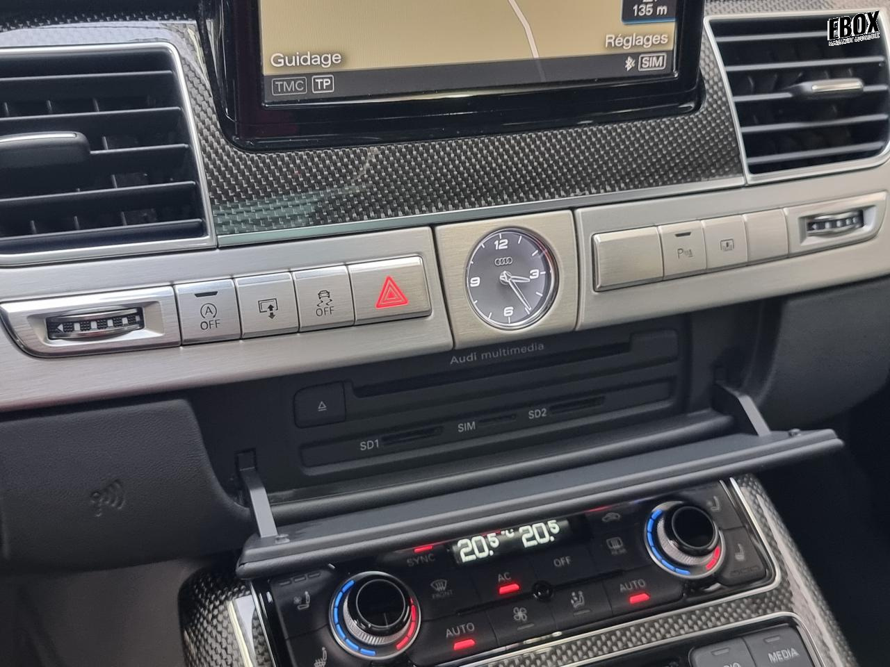 0679-0003179_p68 - AUDI - S8 - 2013 - photo 25