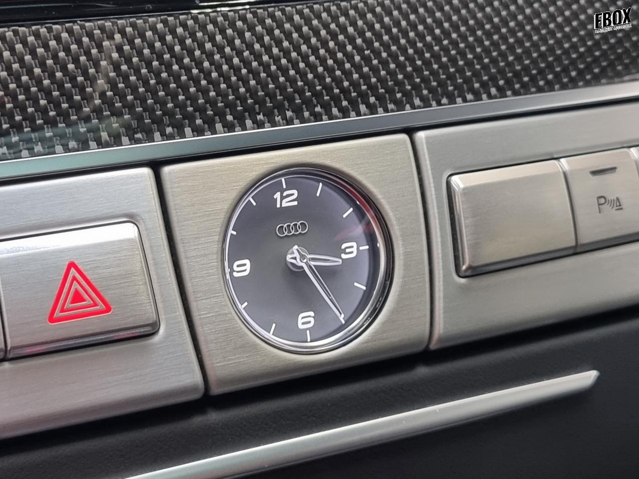 0679-0003179_p68 - AUDI - S8 - 2013 - photo 26