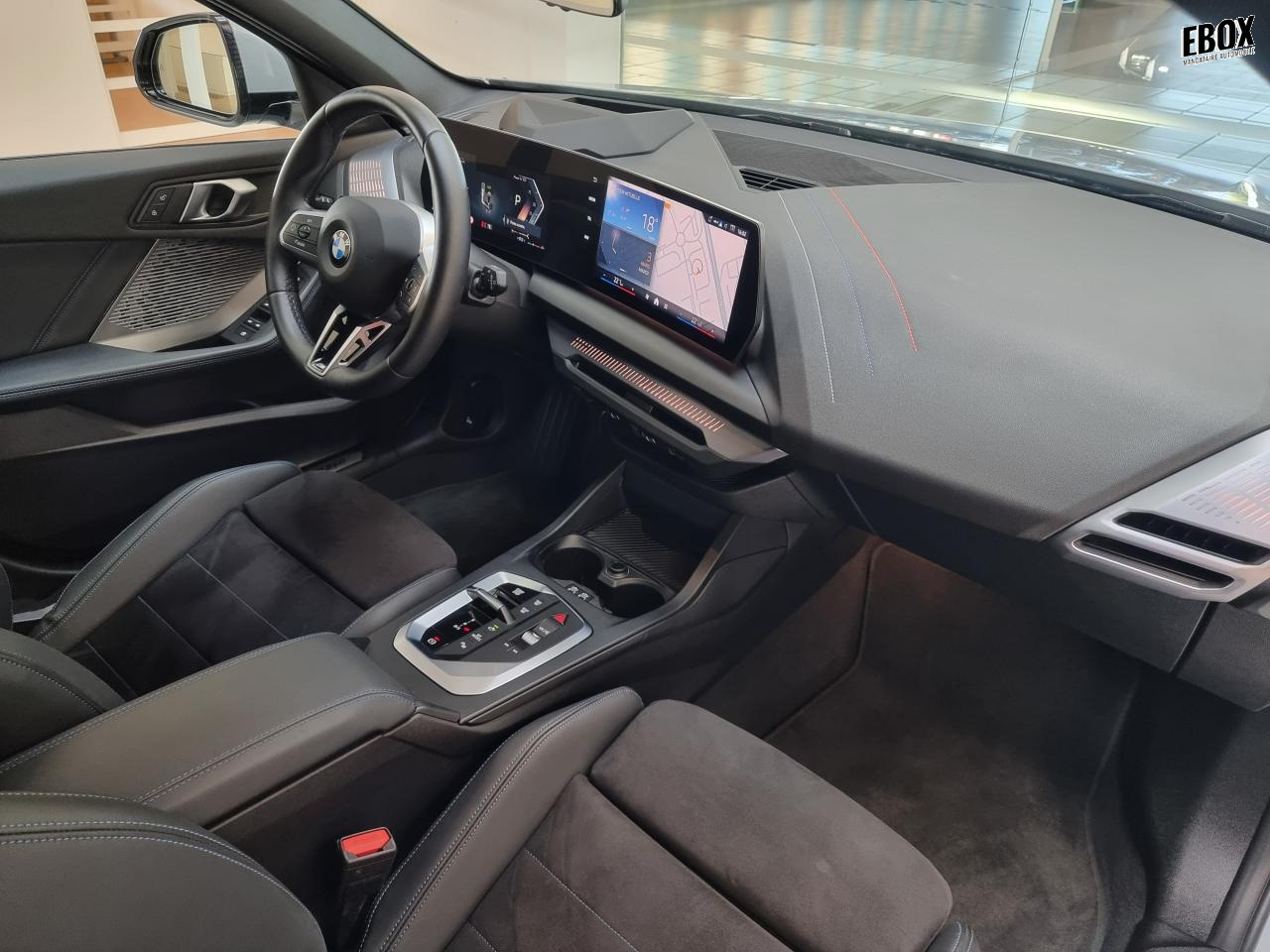 0679-0003262_p68 - BMW - SERIE 1 - 2025 - photo 3