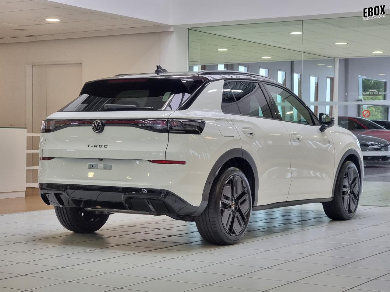 0679-0003294_p68 - VOLKSWAGEN - T ROC - 2026 - photo 2