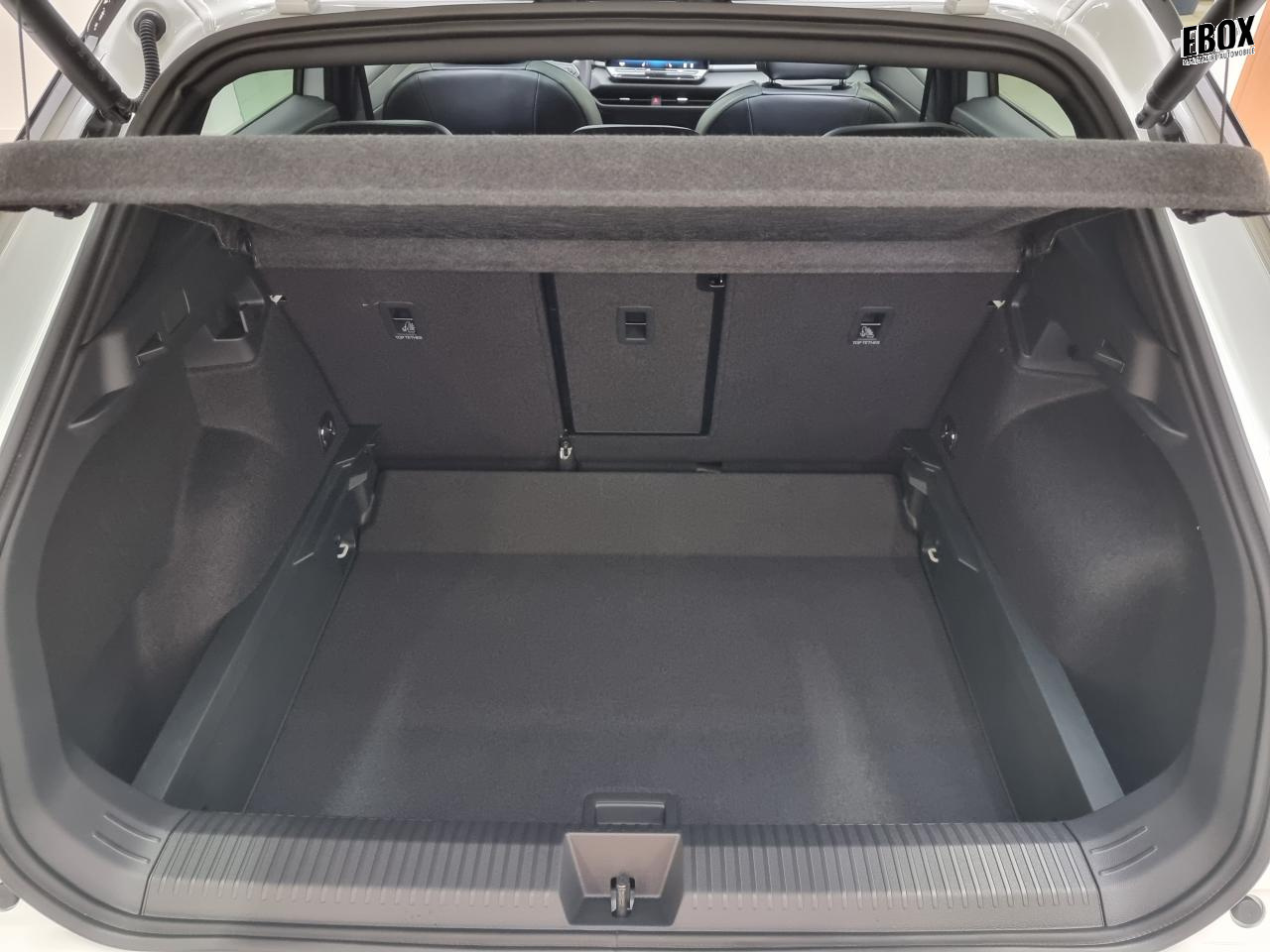 0679-0003294_p68 - VOLKSWAGEN - T ROC - 2026 - photo 12