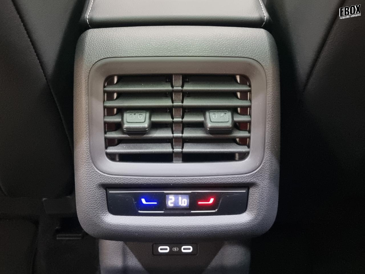 0679-0003294_p68 - VOLKSWAGEN - T ROC - 2026 - photo 21