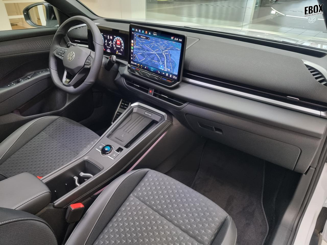 0679-0003294_p68 - VOLKSWAGEN - T ROC - 2026 - photo 3