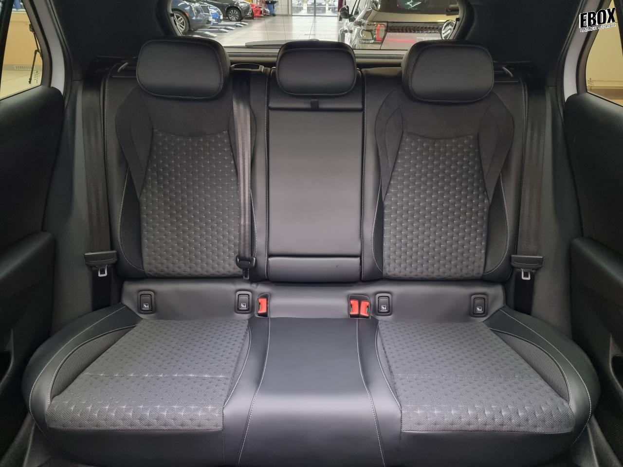 0679-0003294_p68 - VOLKSWAGEN - T ROC - 2026 - photo 11