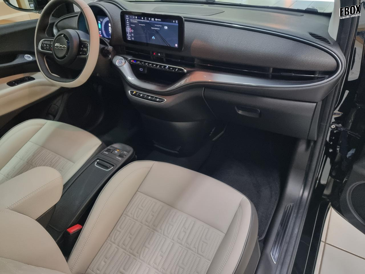 0679-0003300_p68 - FIAT - 500 - 2023 - photo 4